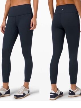 Lululemon Wunder Under Hi-Rise 7/8
Tight *25" True Navy size 8